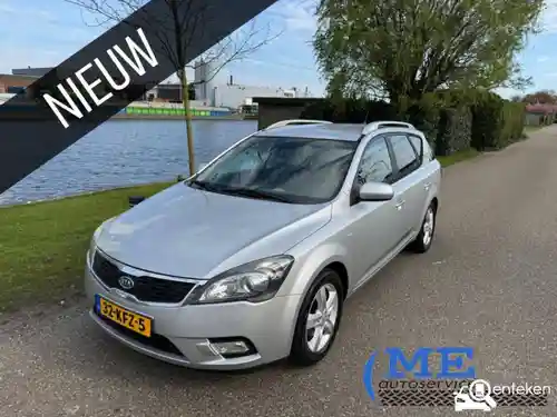 KIA cee´d Sporty Wagon 1.6 ISG 2009