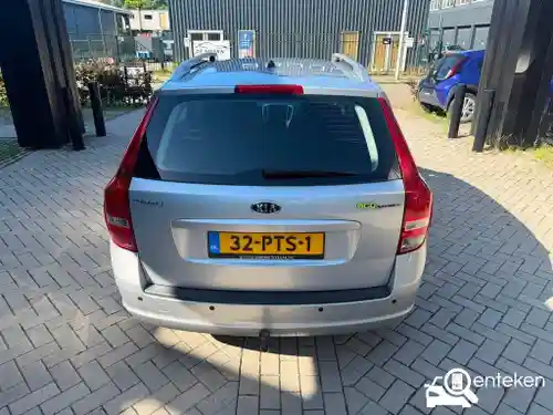 KIA cee´d Sporty Wagon 1.4 ISG 2011