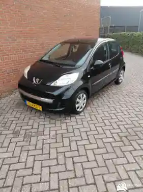 Peugeot 107 1.0 70 2011