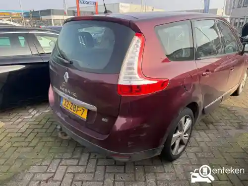 Renault Grand Scénic dCi 110 2012