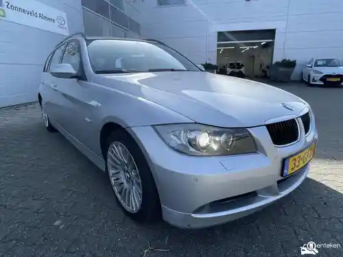 BMW 318i Touring 2008