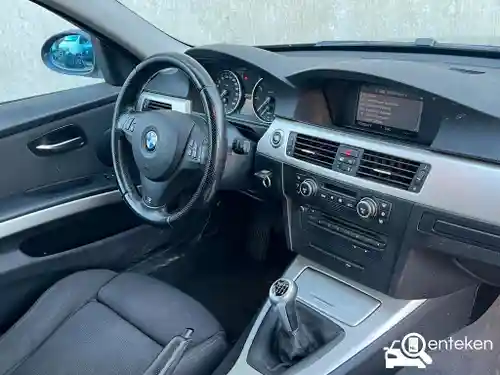 BMW 318i Touring 2008