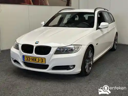 BMW 318i Touring 2009