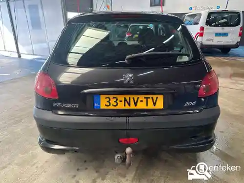 Peugeot 206 75 2004