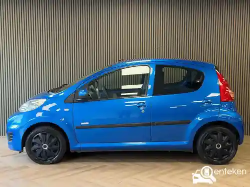 Peugeot 107 1.0 70 2011