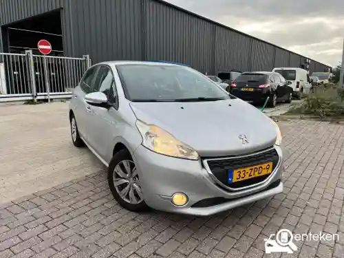 Peugeot 208 1.2 PureTech 82 2013