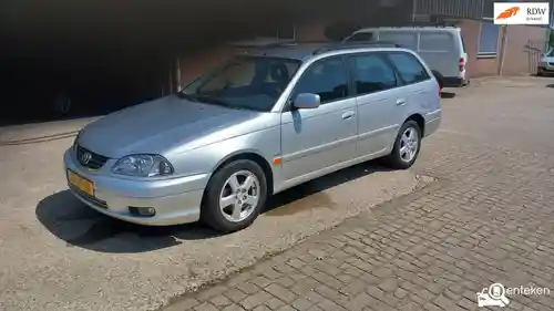 Toyota Avensis 1.8 2002