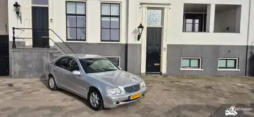 Mercedes-Benz C 200 2003