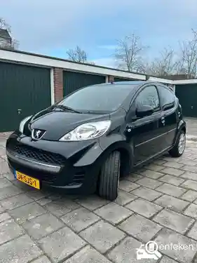 Peugeot 107 1.0 70 2011