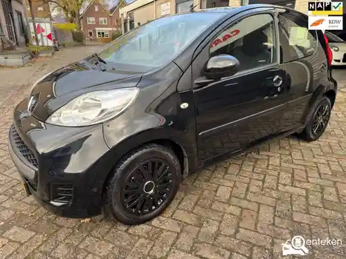 Peugeot 107 1.0 70 2012