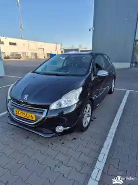 Peugeot 208 1.6 VTi 120 2012
