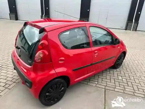 Peugeot 107 1.0 70 2010