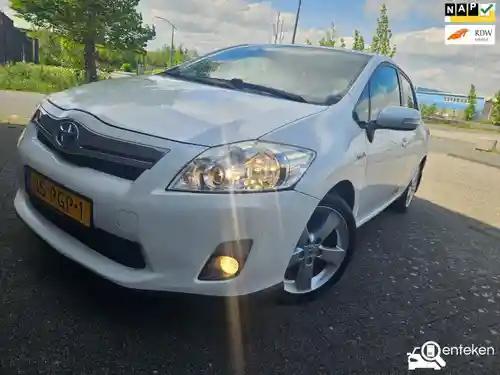 Toyota Auris 1.8 Hybrid 2011