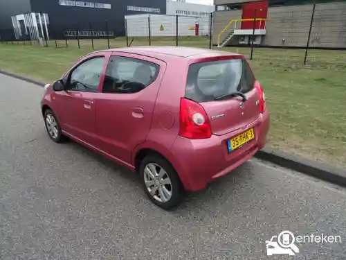 Suzuki Alto 1.0 2011