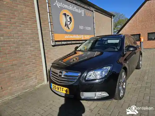 Opel Insignia Sports Tourer 2.0 CDTI 2011