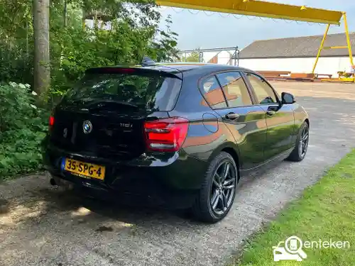 BMW 116i 2011
