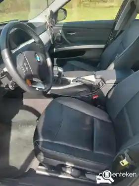 BMW 320i Touring 2011