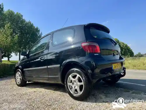 Toyota Yaris 1.3 2000