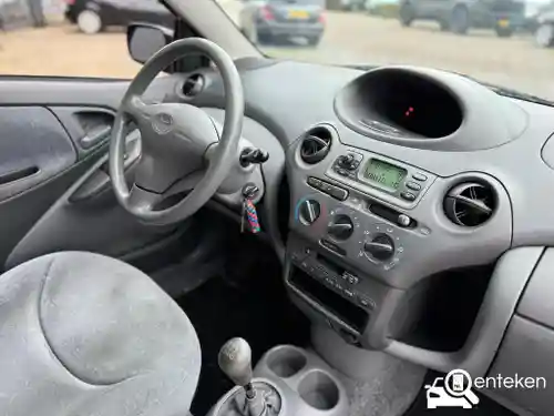 Toyota Yaris 1.3 2000