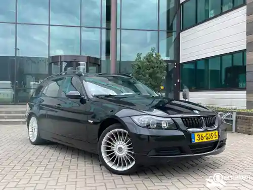 BMW 318i Touring 2008