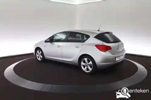 Opel Astra 1.6 2010