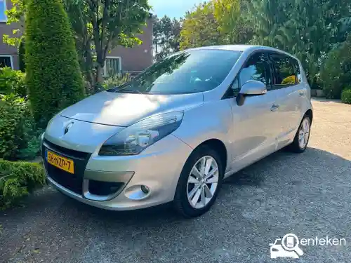 Renault Scénic 1.6 16V 110 2011