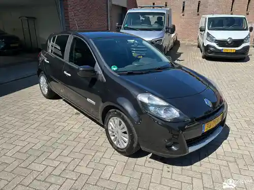 Renault Clio TCe 100 2011