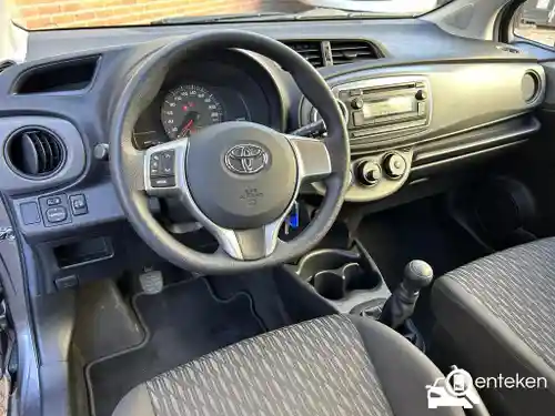 Toyota Yaris 1.0 2012