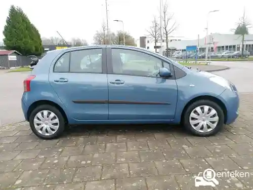 Toyota Yaris 1.3 2008
