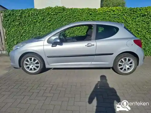 Peugeot 207 95 VTi 2009