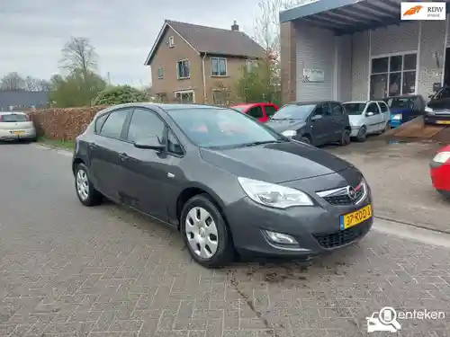 Opel Astra 1.4 ecoFlex 2011