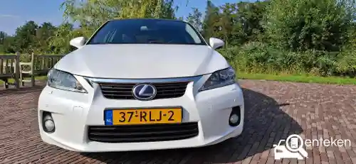 Lexus CT 200h 2011