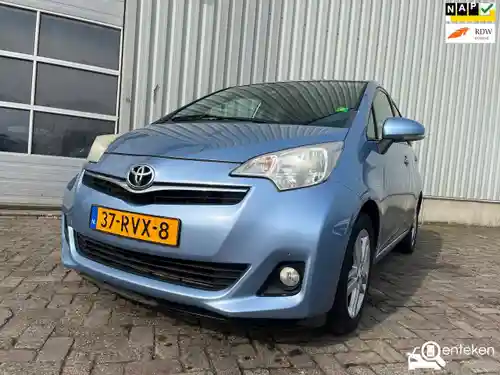 Toyota Verso-S 1.33 2011
