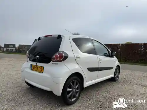 Toyota Aygo 1.0 2012