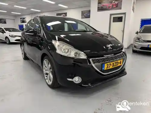 Peugeot 208 1.2 PureTech 82 2012