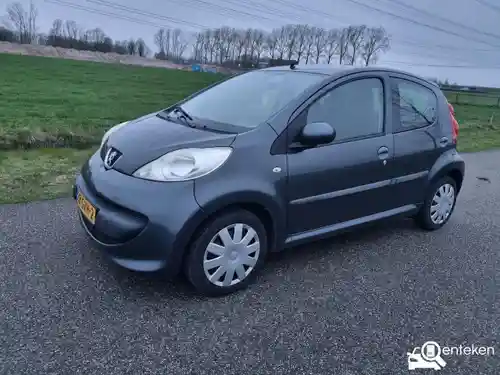 Peugeot 107 1.0 70 2008