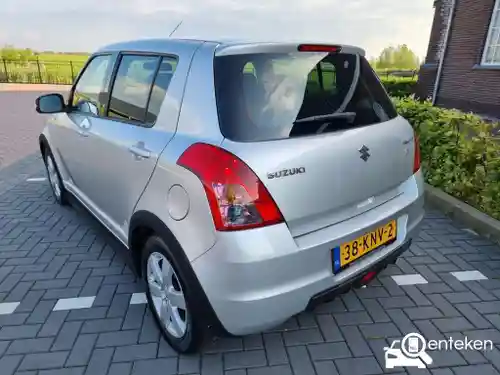 Suzuki Swift 1300 2010