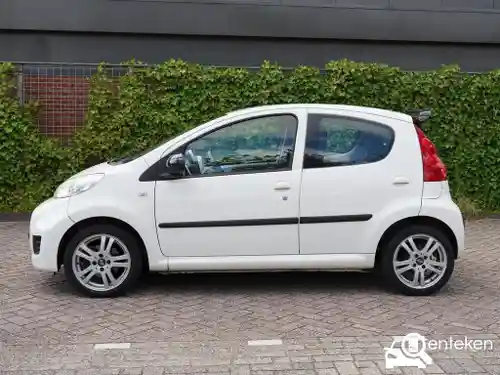 Peugeot 107 1.0 70 2010