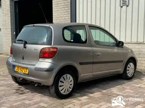 Toyota Yaris 1.3 2004