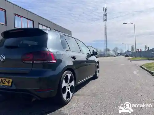VW Golf GTI 2010
