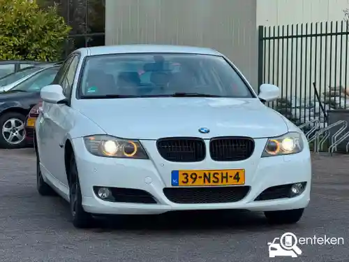 BMW 320d EfficientDynamics Edition Touring 2010