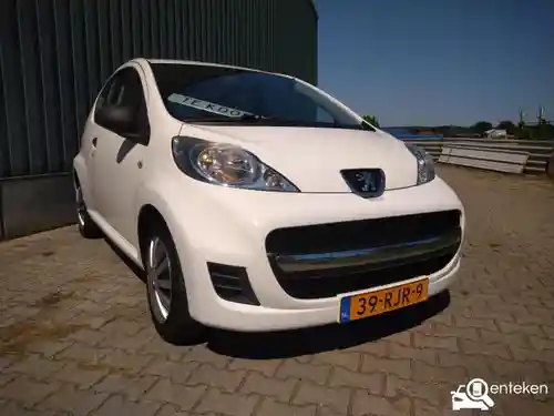 Peugeot 107 1.0 70 2011