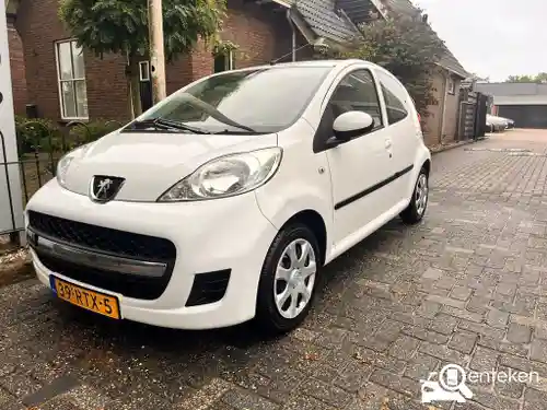 Peugeot 107 1.0 70 2011