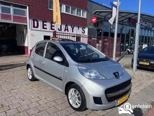 Peugeot 107 1.0 70 2011