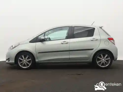 Toyota Yaris 1.33 2012