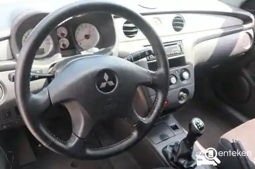 Mitsubishi Outlander 2.0 2007