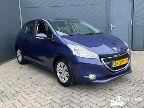 Peugeot 208 1.2 PureTech 82 2012