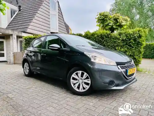Peugeot 208 1.2 PureTech 82 2012