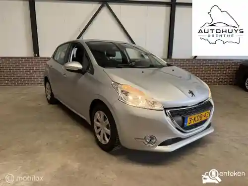Peugeot 208 1.2 PureTech 82 2013