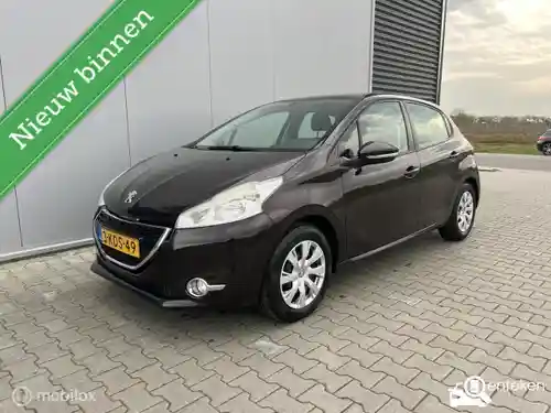 Peugeot 208 1.2 PureTech 82 2013
